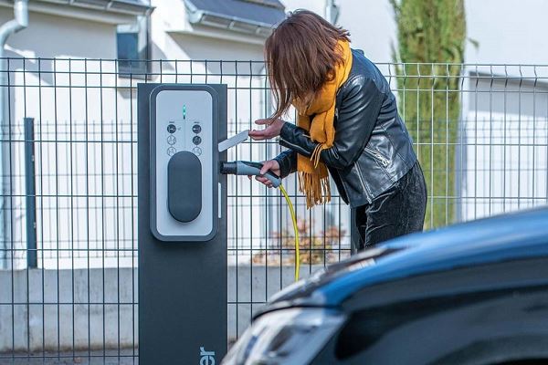 Borne de recharge de voiture electrique